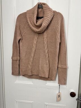 NWT Ivanka Trump Cable Knit Turtleneck Sweater Womens